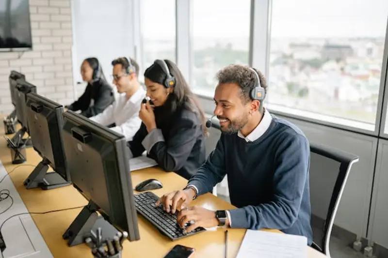 What are the Best Enterprise Cloud Contact Center Features?