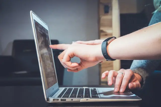 The Pros and Cons of Open Source CRM