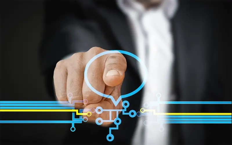 5 Most Influential Contact Center Trends and Business Benefits