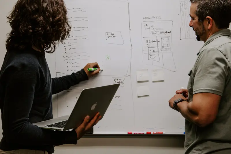 What is the Difference Between Business Analysts and Business Intelligence? 