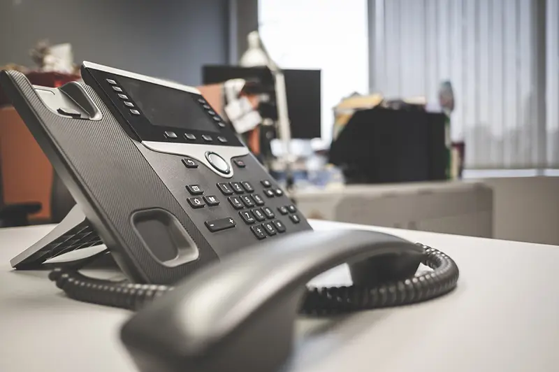 Five Reasons Why the Desk Phone Will Disappear