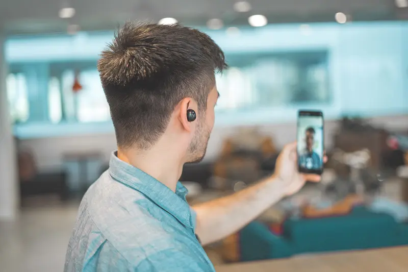 Is Zoom Better Than Facetime?