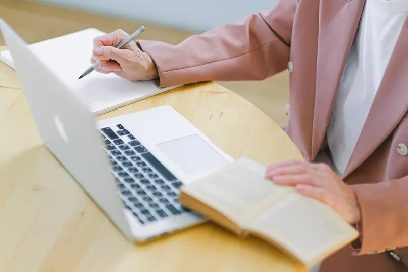Compare Hosted CRM Systems to Hybrid CRM Solutions