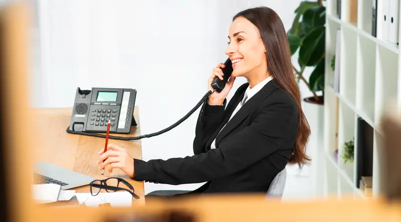 Why Should Your Business Invest in A VoIP Phone System?