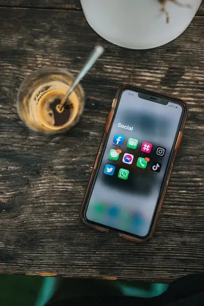 The Best Mobile CRM Tools Your Sales Team Will Love